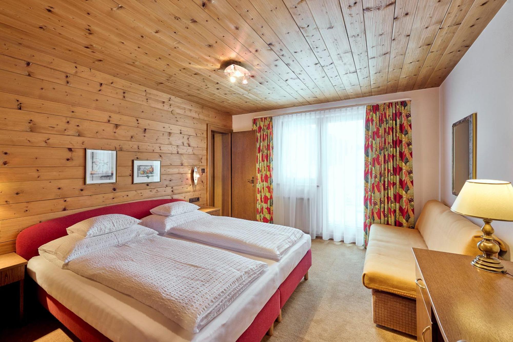 Appartementhaus Holiday Lech am Arlberg Bagian luar foto