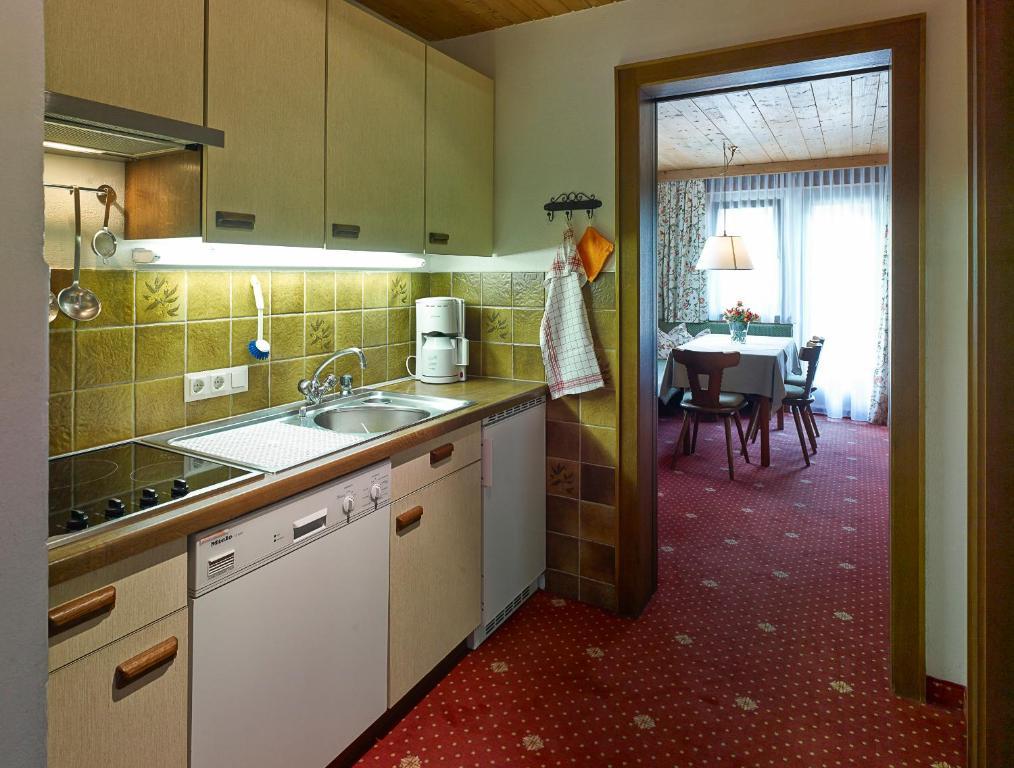 Appartementhaus Holiday Lech am Arlberg Bagian luar foto